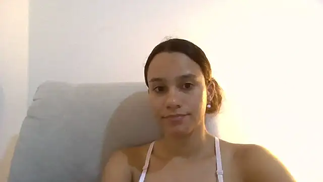Snapshot of SamanthaWatson chatting on June 27, 2026, 2:39 am SamanthaWatson online show from June 27, 2026, 2:39 am