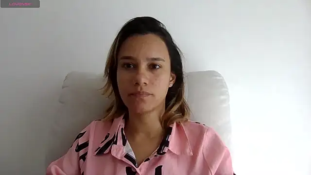 Snapshot of SamanthaWatson chatting on June 7, 2026, 3:50 pm SamanthaWatson online show from June 7, 2026, 3:50 pm