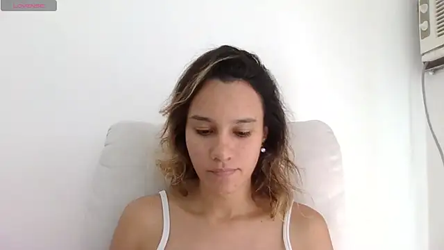 Snapshot of SamanthaWatson chatting on July 8, 2026, 1:56 pm SamanthaWatson online show from July 8, 2026, 1:56 pm