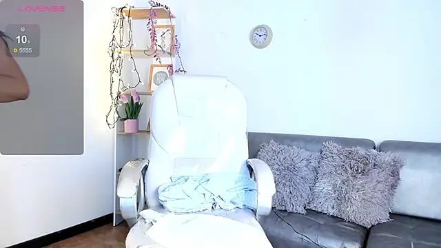 Snapshot of Issa_cooper chatting on November 3, 2025, 3:04 pm Issa cooper online show from November 3, 2025, 3:04 pm