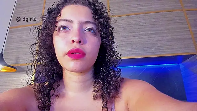 Snapshot of Dollar-girl chatting on November 14, 2025, 1:37 pm Dollar-girl online show from November 14, 2025, 1:37 pm