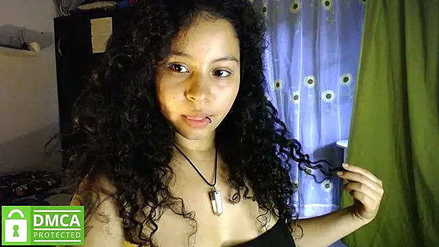 Snapshot of Mr_MrsCurie chatting on April 11, 2026, 10:35 pm Mr MrsCurie online show from April 11, 2026, 10:35 pm