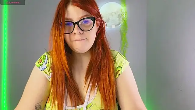 Snapshot of lucie_nicolls chatting on February 10, 2025, 7:38 pm lucie nicolls online show from February 10, 2025, 7:38 pm