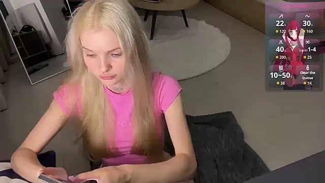 Snapshot of alpraz0lam chatting on April 3, 2026, 7:42 pm alpraz0lam online show from April 3, 2026, 7:42 pm