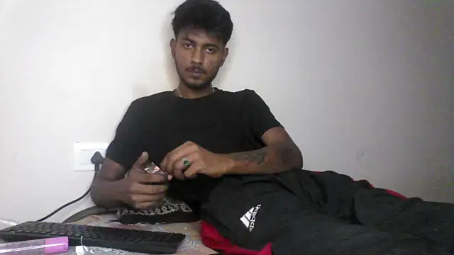 Snapshot of just_fucks chatting on October 22, 2025, 9:13 pm just fucks online show from October 22, 2025, 9:13 pm