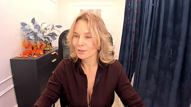 Snapshot of Sinty_Devis chatting on October 29, 2025, 11:31 am Sinty Devis online show from October 29, 2025, 11:31 am