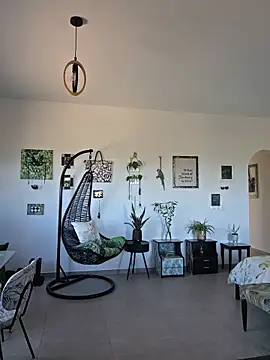 Snapshot of TheGoddessBianca chatting on November 18, 2025, 8:39 am TheGoddessBianca online show from November 18, 2025, 8:39 am