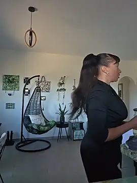 Snapshot of TheGoddessBianca chatting on December 2, 2025, 9:55 am TheGoddessBianca online show from December 2, 2025, 9:55 am