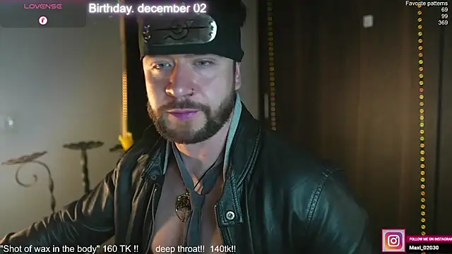 Snapshot of just_maxii chatting on November 16, 2025, 11:41 pm just maxii online show from November 16, 2025, 11:41 pm