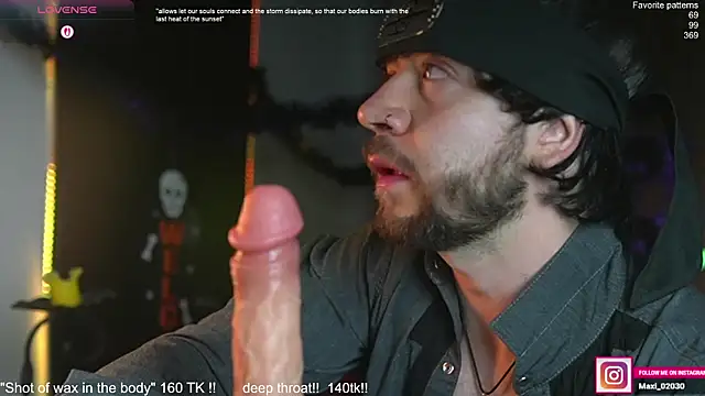 Snapshot of just_maxii chatting on November 1, 2025, 11:09 pm just maxii online show from November 1, 2025, 11:09 pm