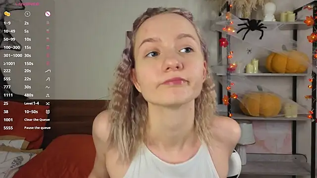 Snapshot of IdaValenti chatting on November 5, 2025, 11:08 pm IdaValenti online show from November 5, 2025, 11:08 pm