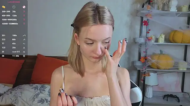 Snapshot of IdaValenti chatting on December 1, 2025, 11:16 pm IdaValenti online show from December 1, 2025, 11:16 pm