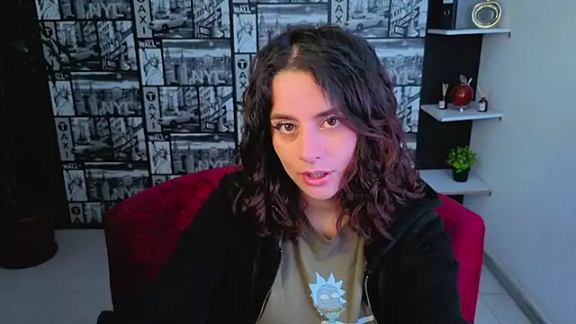Snapshot of kassandra_james chatting on June 16, 2026, 1:55 pm kassandra james online show from June 16, 2026, 1:55 pm