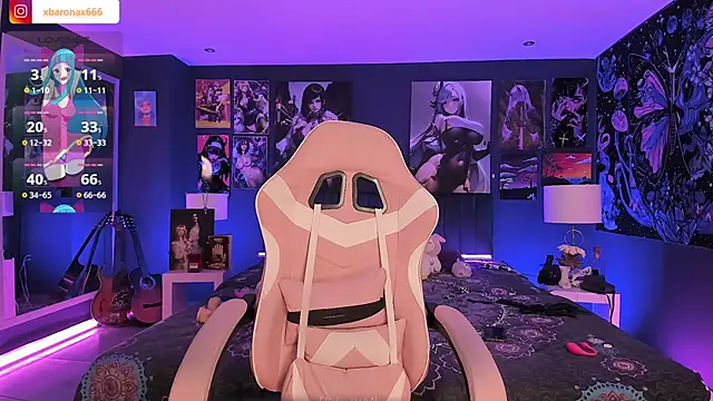 LanaKyutt online show from October 9, 2025, 12:17 pm