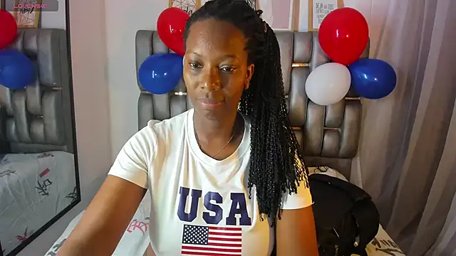 Snapshot of Sara_Marks chatting on July 4, 2026, 11:16 am Sara Marks online show from July 4, 2026, 11:16 am