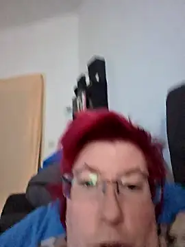 dieGeile0411 online show from October 22, 2025, 7:08 am