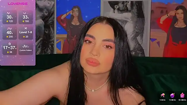 Snapshot of Nikki_Kardashian chatting on December 9, 2024, 7:39 pm Nikki Kardashian online show from December 9, 2024, 7:39 pm