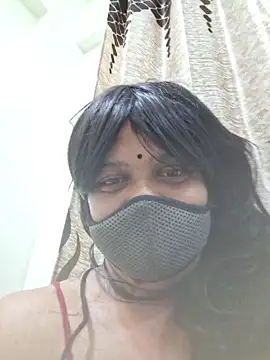 Snapshot of dirtybearr chatting on October 25, 2025, 5:35 pm dirtybearr online show from October 25, 2025, 5:35 pm