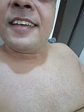 Snapshot of dirtybearr chatting on June 16, 2026, 7:52 am dirtybearr online show from June 16, 2026, 7:52 am