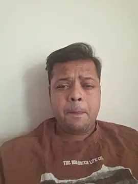 Snapshot of dirtybearr chatting on November 18, 2025, 5:33 am dirtybearr online show from November 18, 2025, 5:33 am