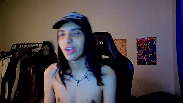 Snapshot of angelitofemboy chatting on September 19, 2025, 9:08 pm angelitofemboy online show from September 19, 2025, 9:08 pm