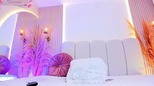 Snapshot of carolriveraa_ chatting on March 4, 2026, 8:16 pm carolriveraa online show from March 4, 2026, 8:16 pm