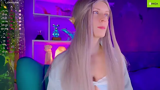 Snapshot of Flash_Summer chatting on November 26, 2025, 1:27 am Flash Summer online show from November 26, 2025, 1:27 am