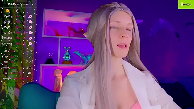 Snapshot of Flash_Summer chatting on November 17, 2025, 11:31 pm Flash Summer online show from November 17, 2025, 11:31 pm