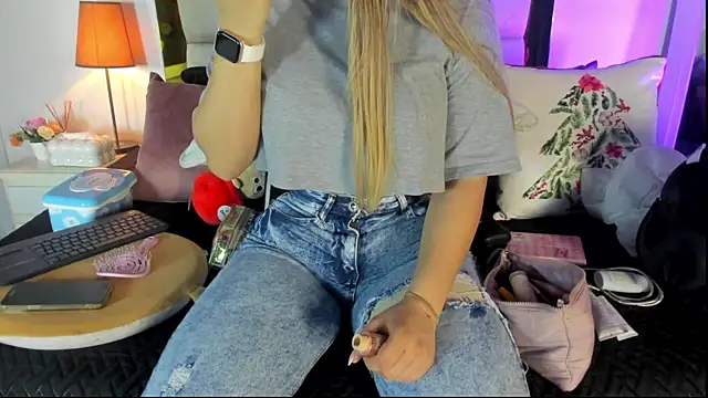 emmy r online show from December 22, 2025, 12:05 pm