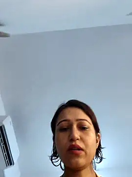 Angel rani2 online show from November 18, 2025, 2:53 pm