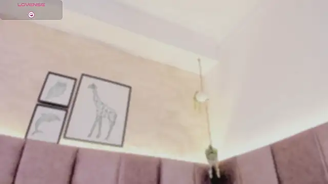 chloe sullivannn online show from February 2, 2026, 9:47 pm