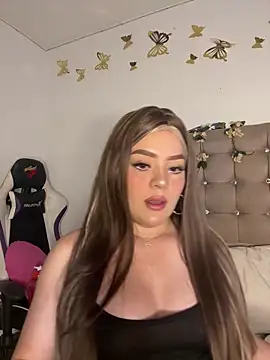 Snapshot of Jullieetta chatting on October 10, 2025, 11:33 am Jullieetta online show from October 10, 2025, 11:33 am