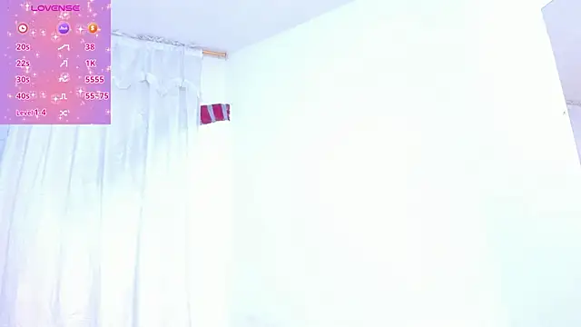 RoxannaBlanche online show from October 19, 2025, 11:46 am