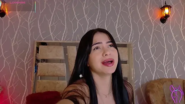 Snapshot of madison_fox1 chatting on October 28, 2025, 12:37 pm madison fox1 online show from October 28, 2025, 12:37 pm