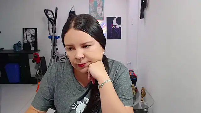 Snapshot of claryssa_ chatting on June 5, 2026, 7:52 pm claryssa online show from June 5, 2026, 7:52 pm