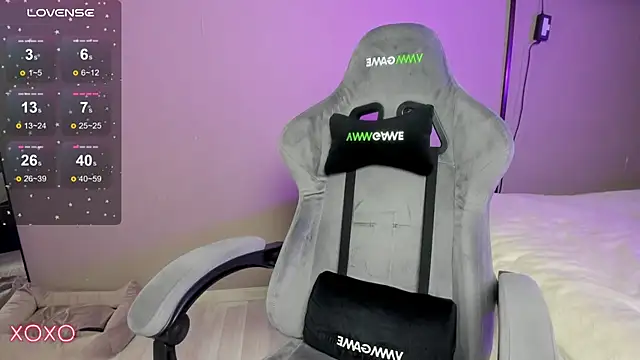 Snapshot of Mariella_Adamss chatting on November 14, 2025, 1:15 pm Mariella Adamss online show from November 14, 2025, 1:15 pm