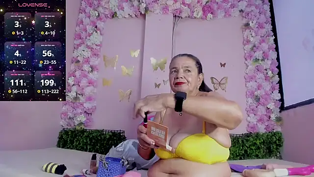grandmother milf online show from May 16, 2026, 12:37 pm