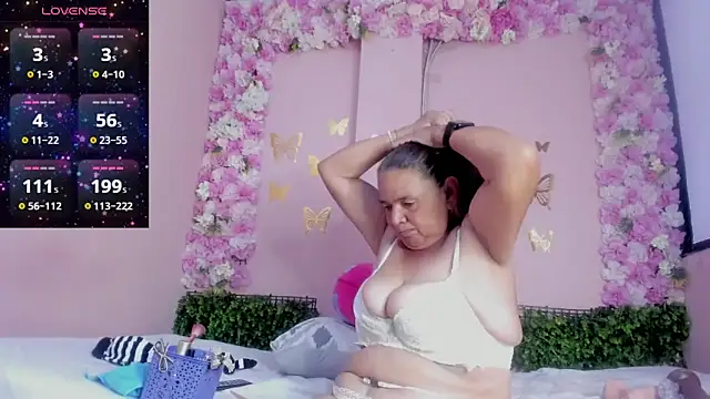 grandmother milf online show from May 13, 2026, 12:45 pm