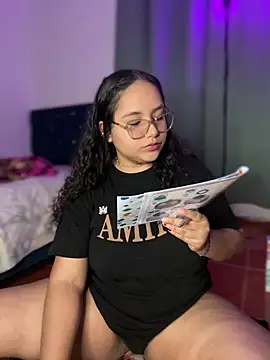 CurlyGirl 1 online show from February 28, 2026, 11:48 pm