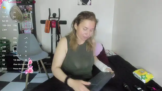 SheraHadee online show from July 10, 2026, 10:54 pm