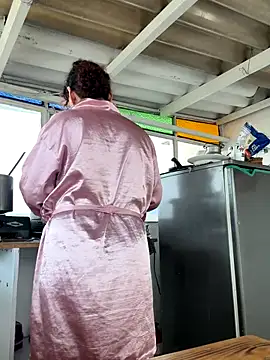 SheraHadee online show from October 13, 2025, 8:21 pm