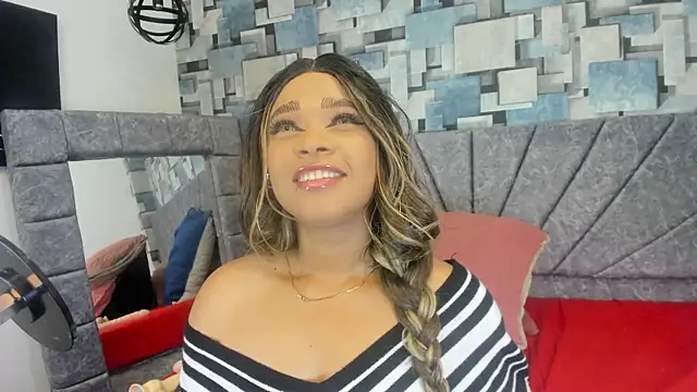 Snapshot of angel_dthroatt chatting on July 15, 2026, 12:12 pm angel dthroatt online show from July 15, 2026, 12:12 pm