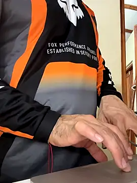 Snapshot of Frank_heaven01 chatting on November 14, 2025, 3:54 am Frank heaven01 online show from November 14, 2025, 3:54 am