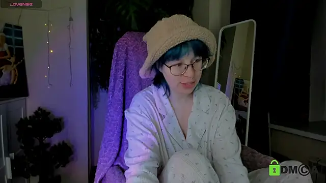 Snapshot of Melissa_Wells chatting on May 6, 2026, 9:52 pm Melissa Wells online show from May 6, 2026, 9:52 pm