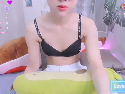 Snapshot of Ly__ chatting on June 2, 2026, 2:22 am Ly online show from June 2, 2026, 2:22 am