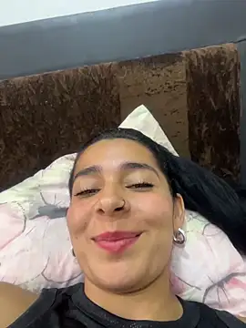 Meganmilk1 online show from May 7, 2026, 2:53 pm