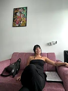 NicolRoss  online show from January 5, 2026, 7:06 pm