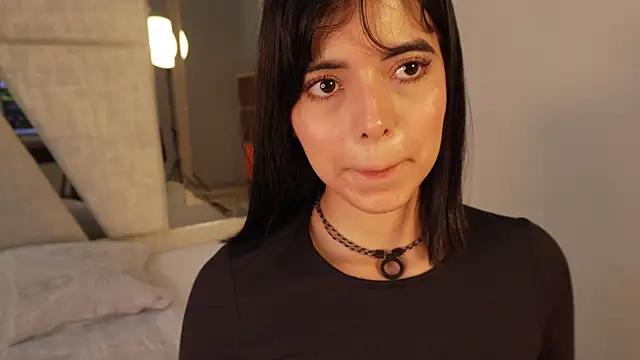 Snapshot of NicolRoss_ chatting on November 16, 2025, 4:56 pm NicolRoss online show from November 16, 2025, 4:56 pm