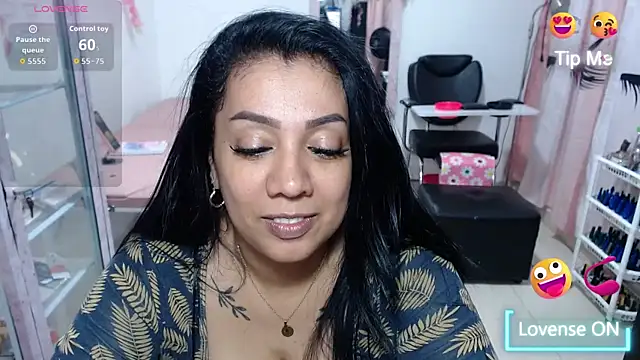 titsbiglovers online show from July 4, 2026, 5:50 pm