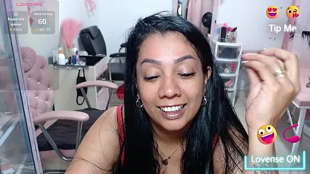 titsbiglovers online show from July 28, 2026, 6:20 pm